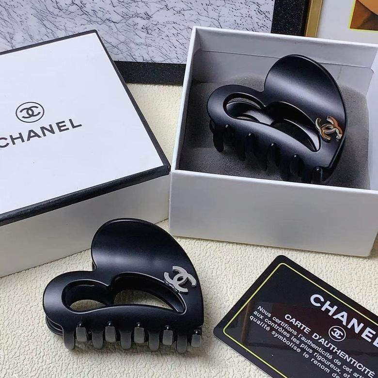 Chanel Hair Grab Clip  (1)